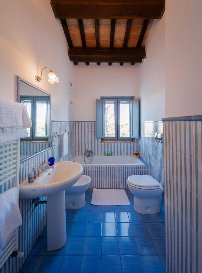 Recchi Franceschini Bike Hotel Last - Minute - Availability Montalto delle Marche Eksteriør billede