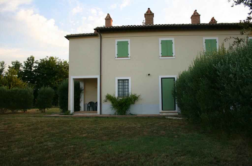 Recchi Franceschini Bike Hotel Last - Minute - Availability Montalto delle Marche Eksteriør billede